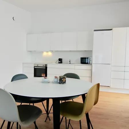 Apartment Fantastic 1-br Townhouse - 155